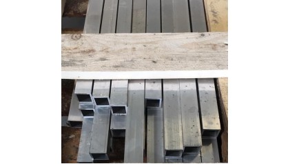 трубу алюминиевую профильную квадратную 25x25 2 мм АД0 купить в Владимире