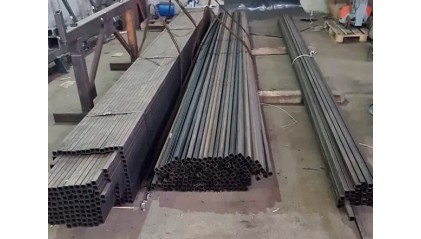 трубу профильную Б/Ш квадратную 25x25 2 мм Ст10 купить в Владимире