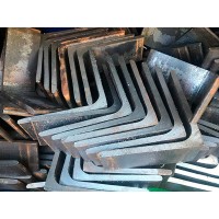 Уголок стальной гнутый равнополочный 100x100x4 мм Ст3пс ГОСТ 19771-93