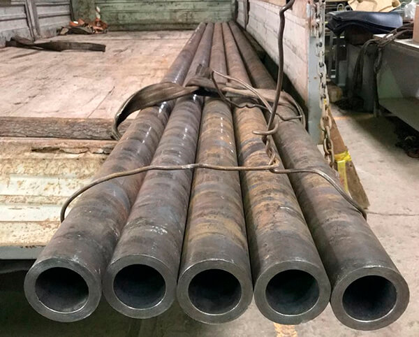 Труба стальная бесшовная цельнотянутая 20x4 мм Ст20 ГОСТ 8732-78 фото