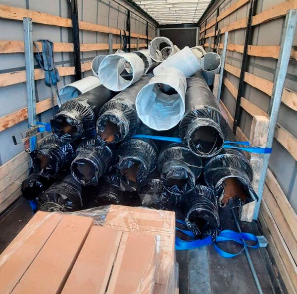 Труба Б/Ш в ППУ-ОЦ изоляции 2 типа 108x4 мм 09Г2С ГОСТ 30732-2020 фото